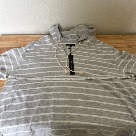 Jane and Delancey Women's 2XL Grey White Striped Pullover Hoodie Sweatshirt NWT - Picture 7 of 8